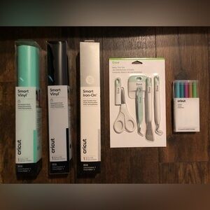 Cricut accessory bundle